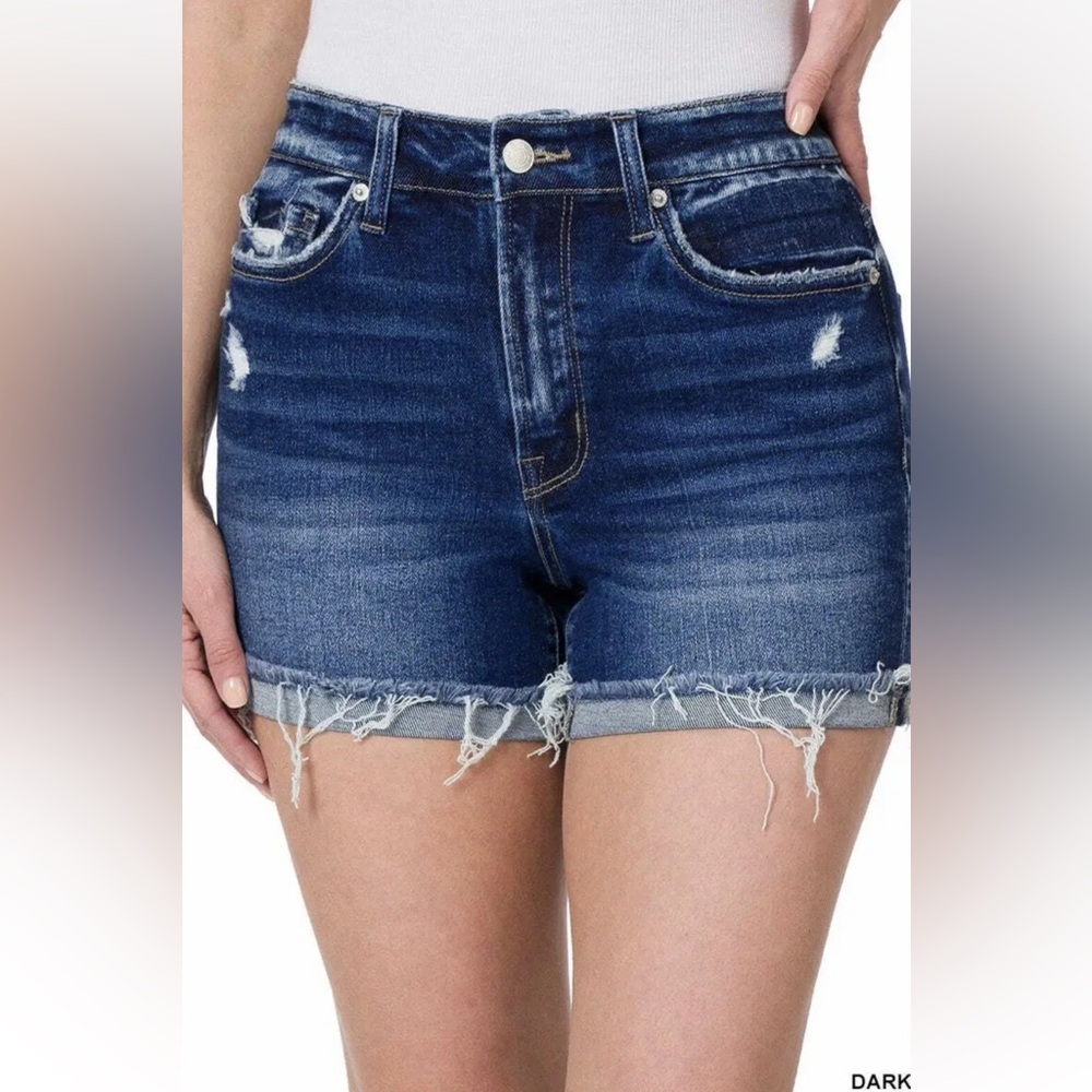 NWT Zenana DPP-1681AB Women’s Cuffed Denim Shorts Frayed Button Hem Size Small